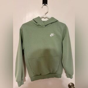 Nike - Youth Size L - Sportswear Club Fleece Hoodie ‘Cannon’ Color